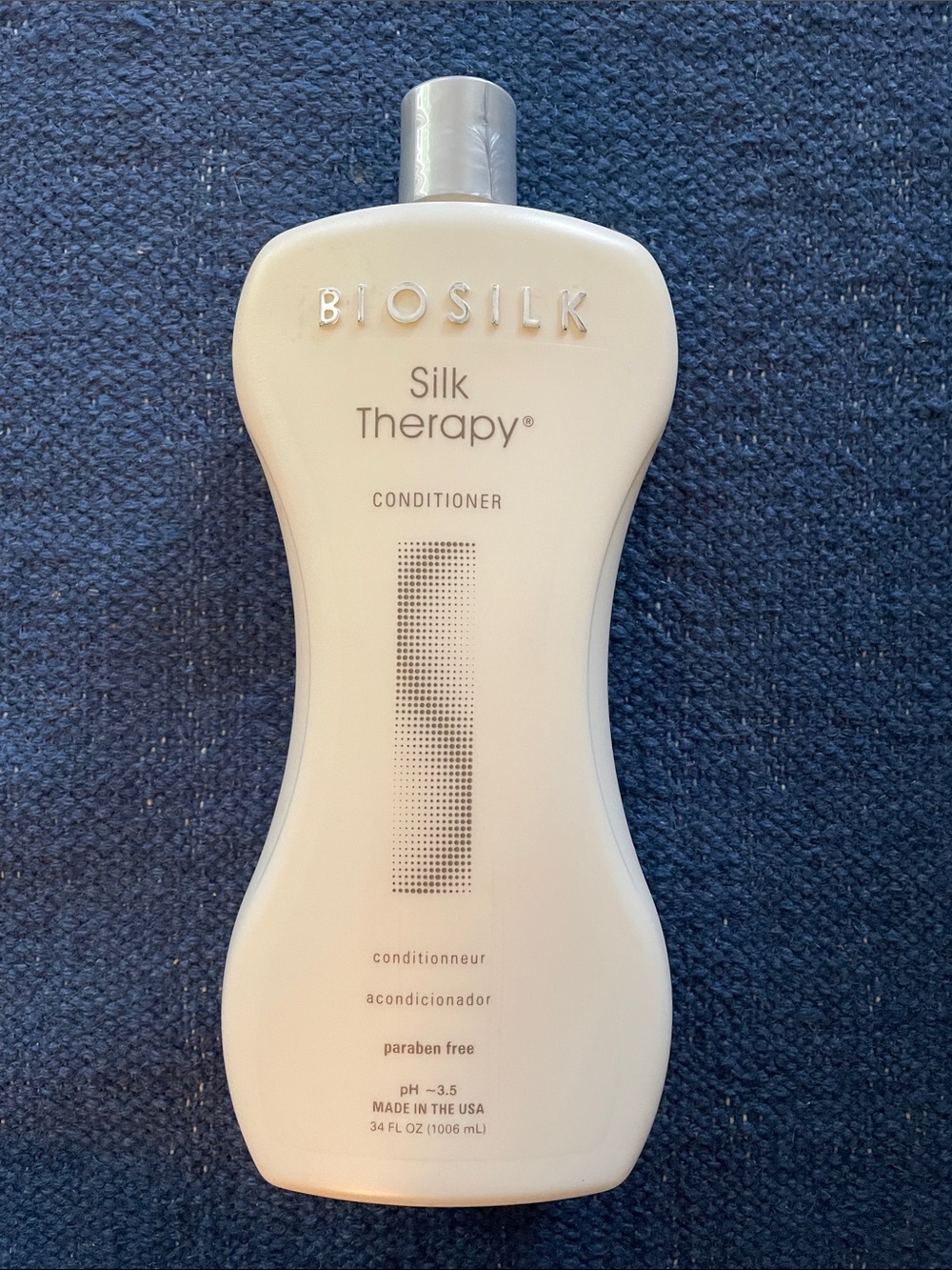 Biosilk Silk Therapy Conditioner - Cream Bottle with Silver Cap
